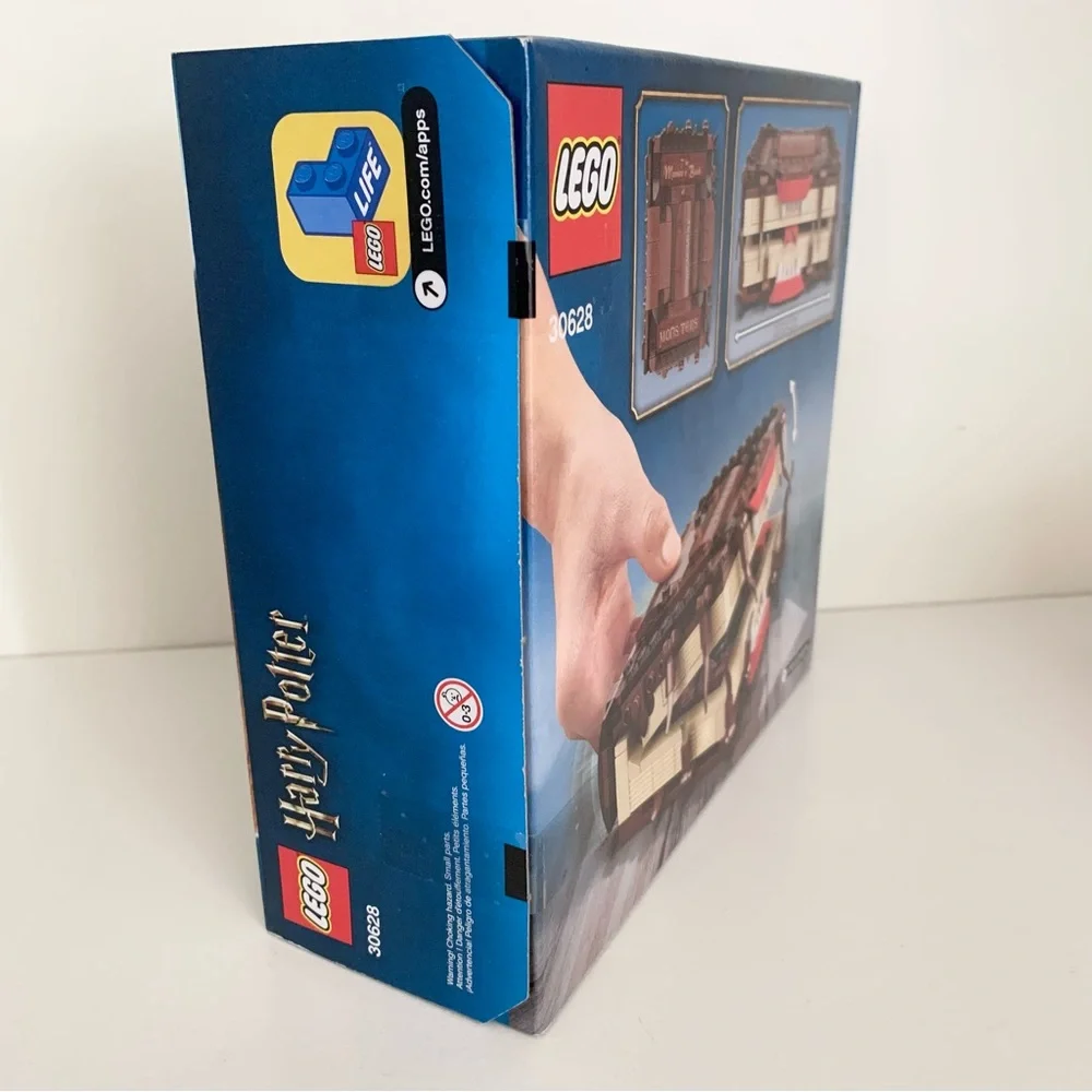 Harry Potter monster book lego set
